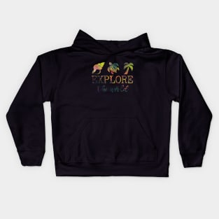 Explore the world Kids Hoodie